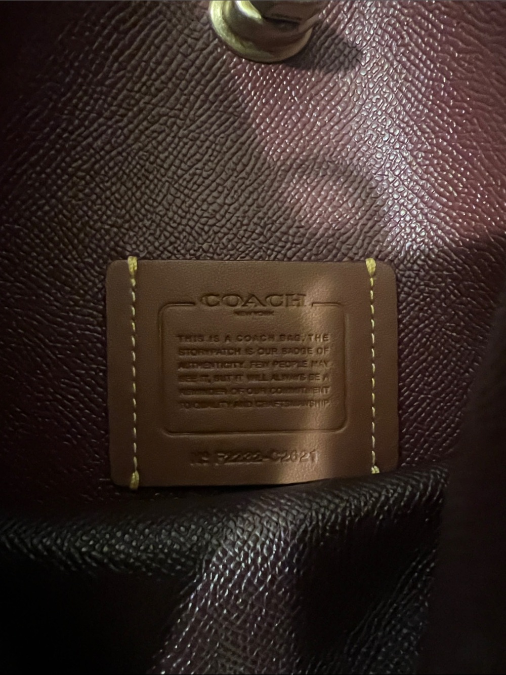 Coach Black Leather Shoulder Bag with Gold Turn-Lock - Picture 8 of 8